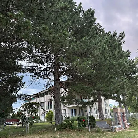 Remora Apartment Balatonszárszó